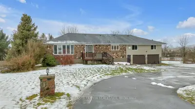 Detached in Greater Napanee
