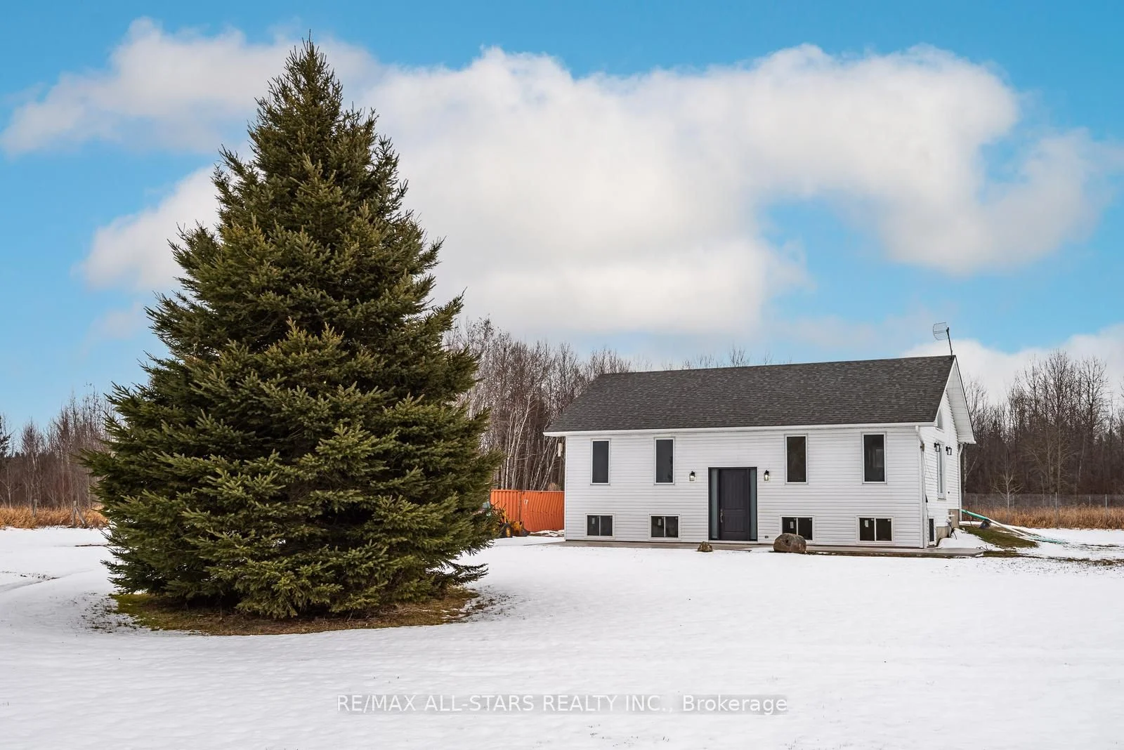 29215 Simcoe Street, Kawartha Lakes, On L0k 1a0