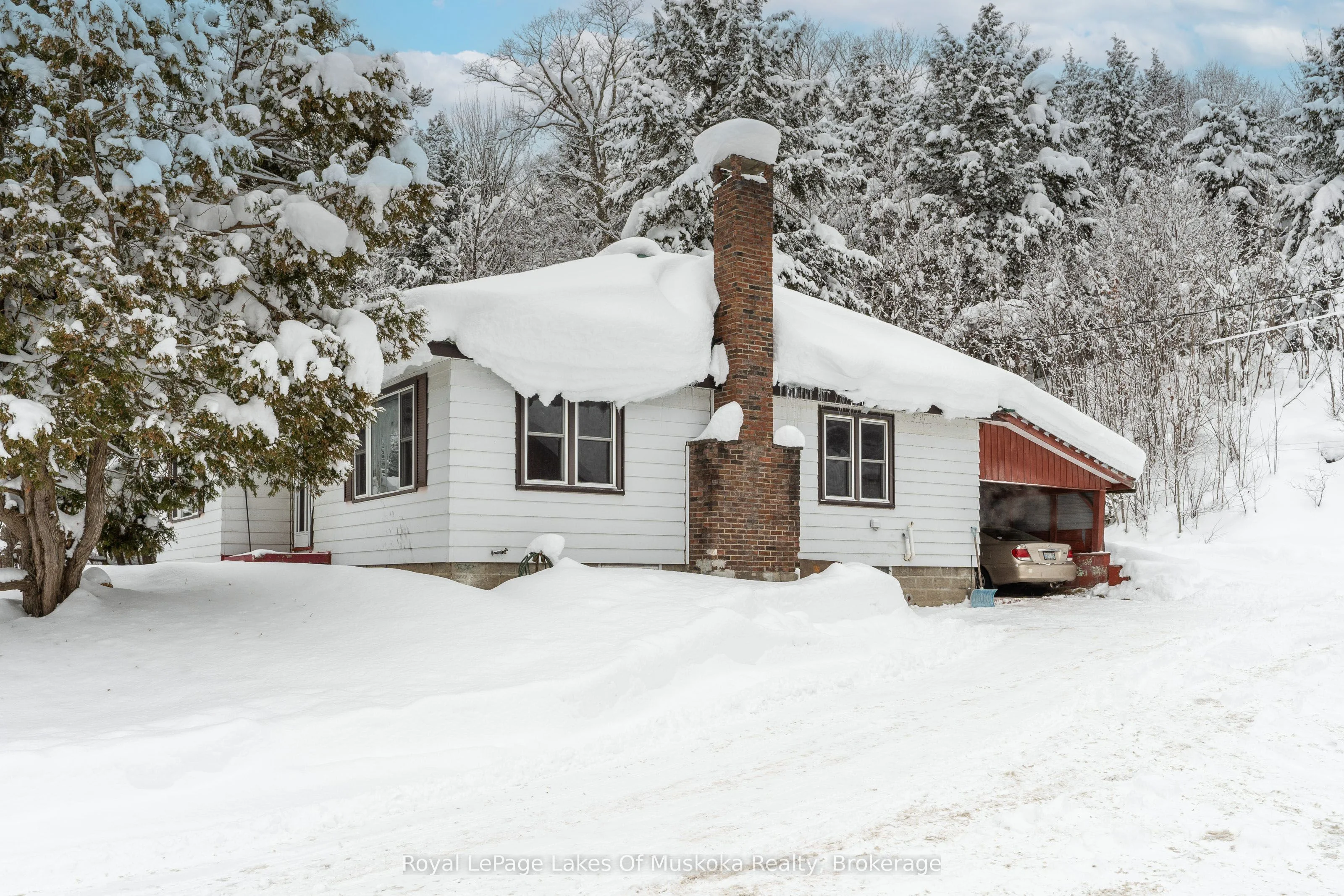 2592 Highway 141, Muskoka Lakes, On, P0b 1m0