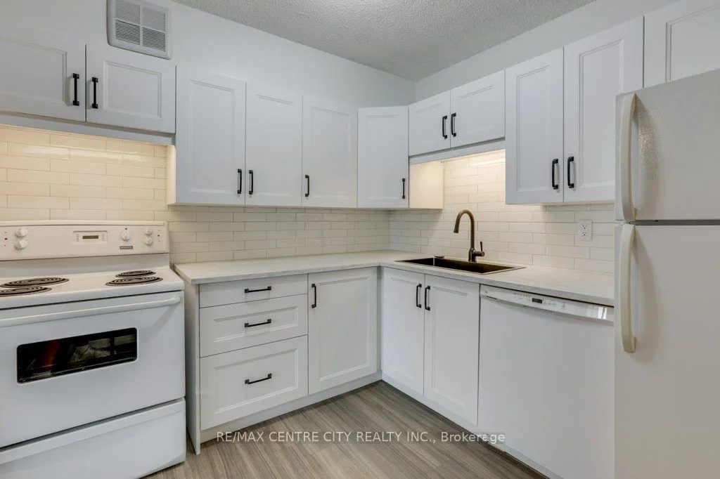 Condo Apartment in London East