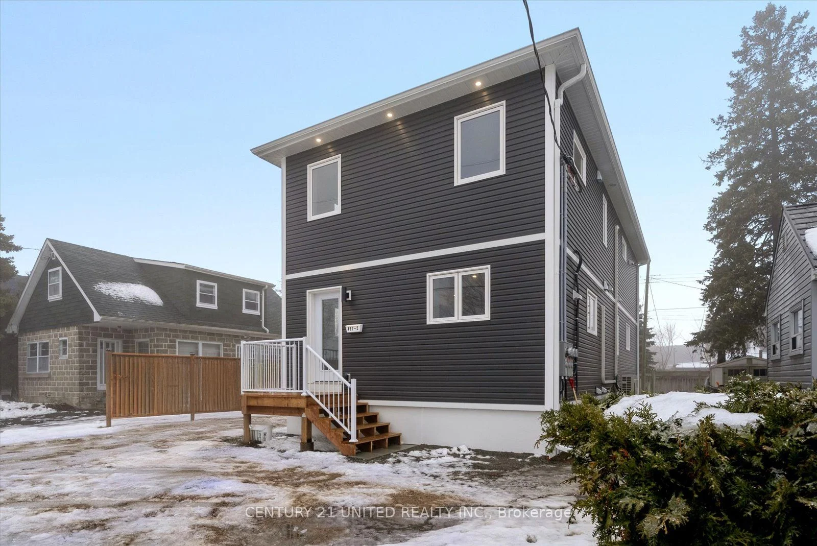 491 King George Street 2, Peterborough South, ON K9J 1S2
