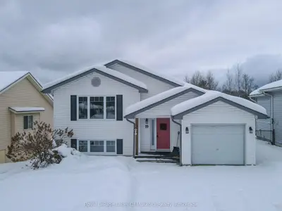 19 Cairns Crescent, Huntsville, On P1h 1y3