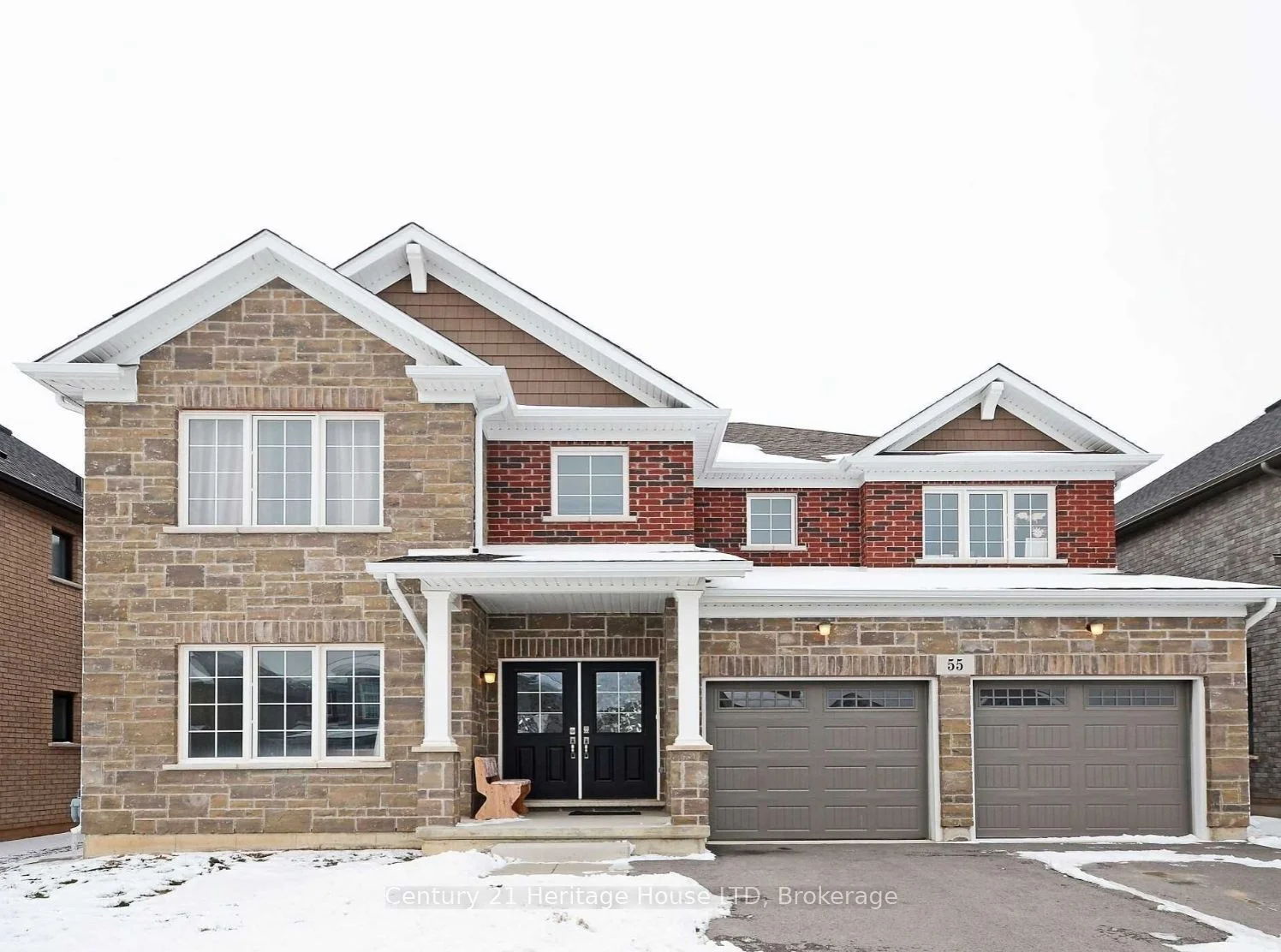 Detached in Pelham