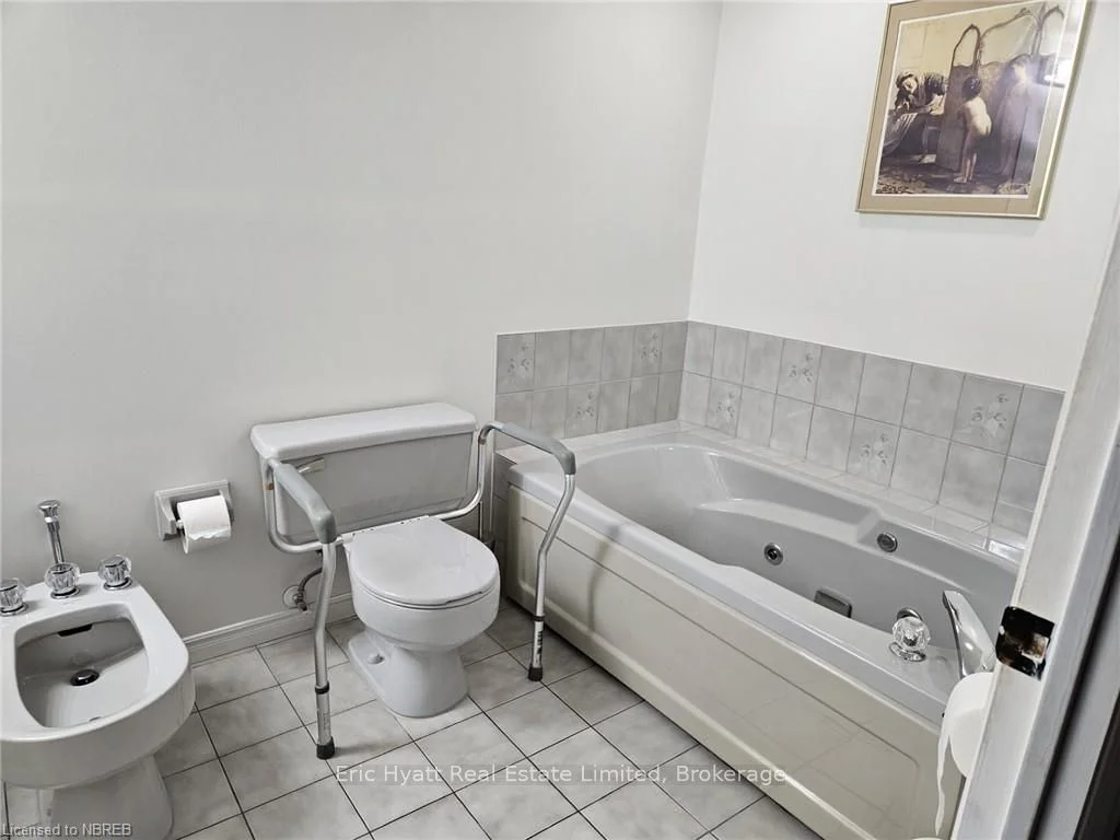 441 WILLIAM Street 601, North Bay, ON P1A 1X6