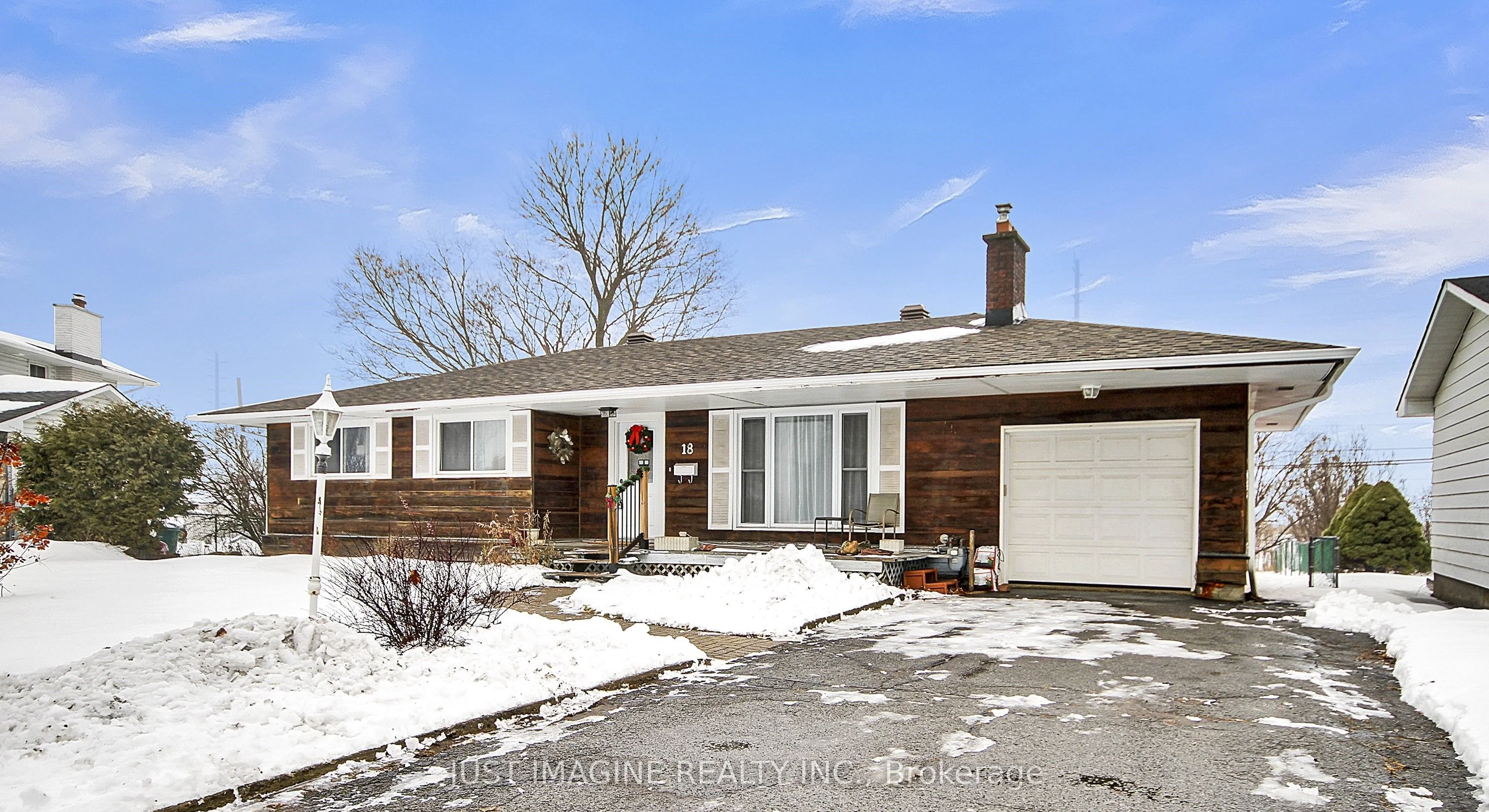 Detached in Barrhaven