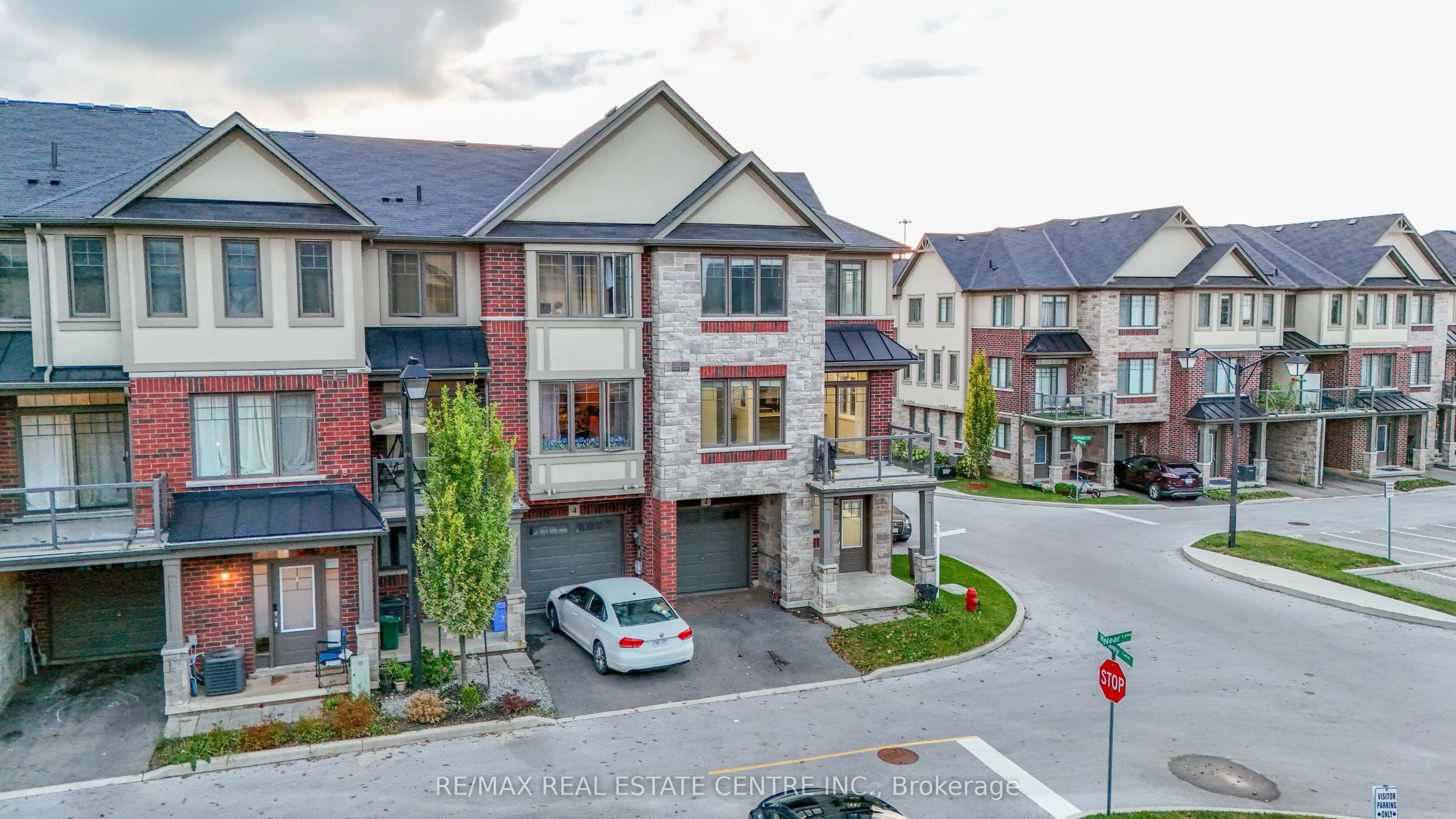 Att/Row/Townhouse in Hamilton
