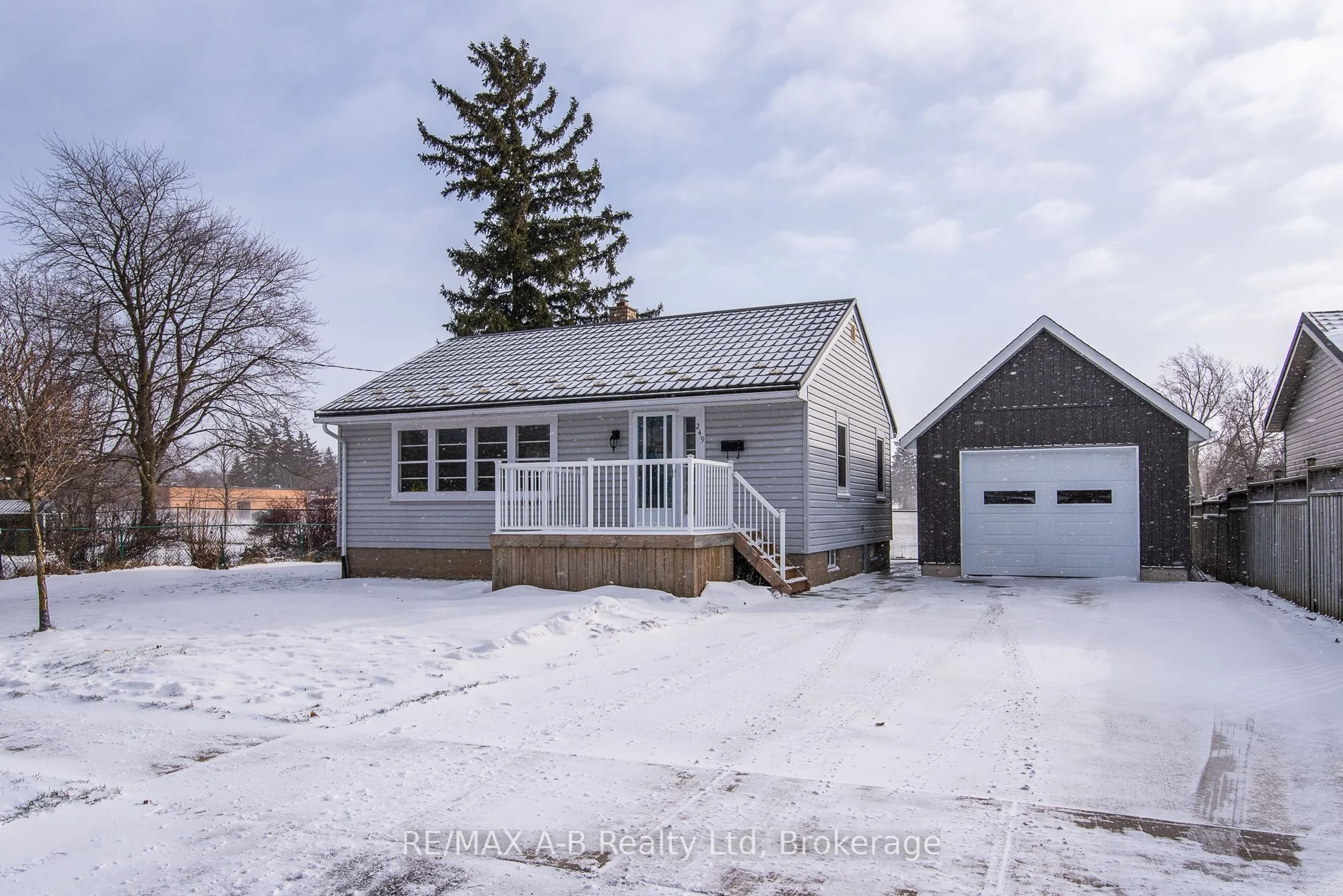249 Brydges Street, Stratford, On N5a 1s4