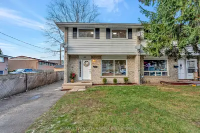 Semi-Detached in Brantford