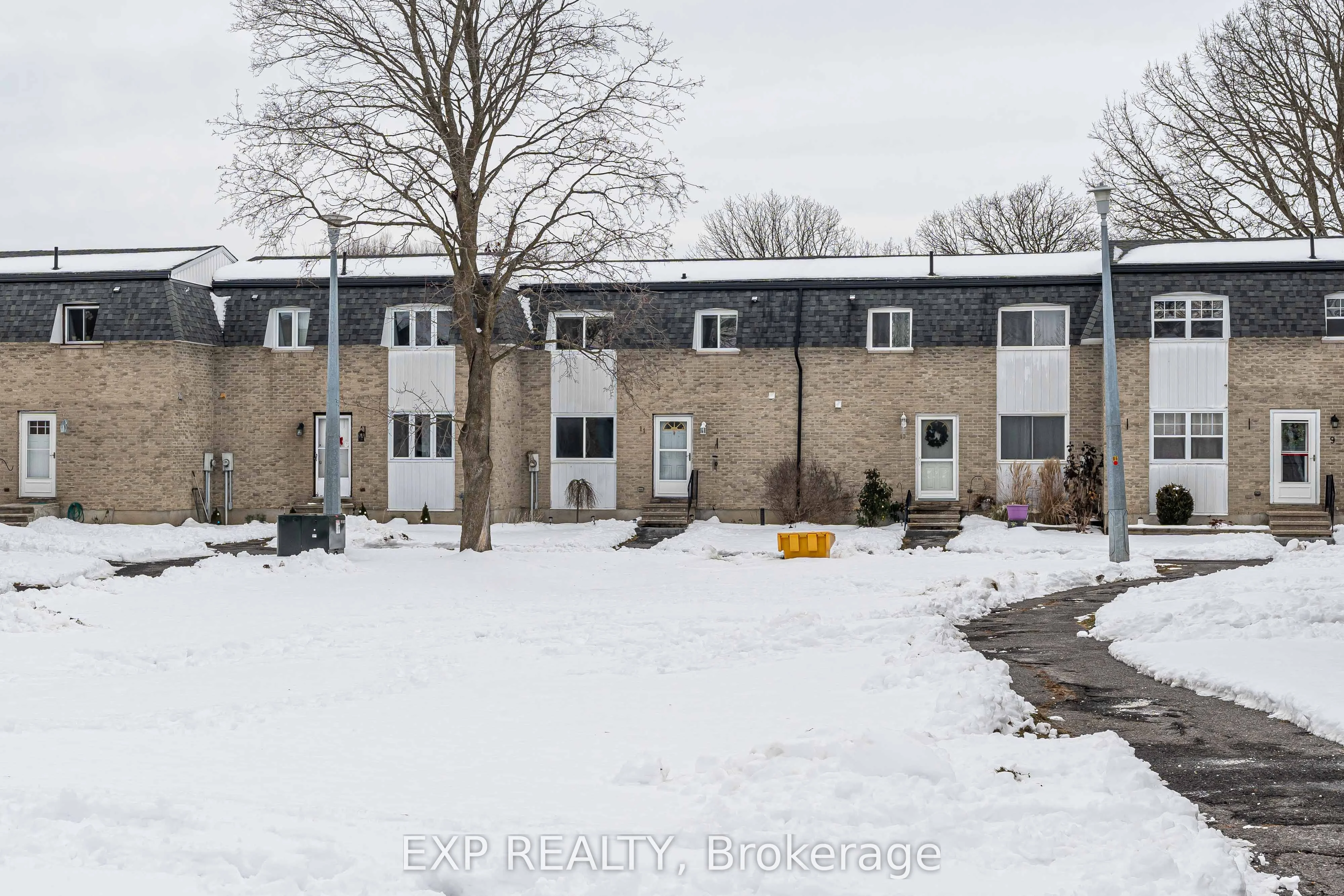 68 King Street 11, Stittsville - Munster - Richmond, ON K0A 2Z0