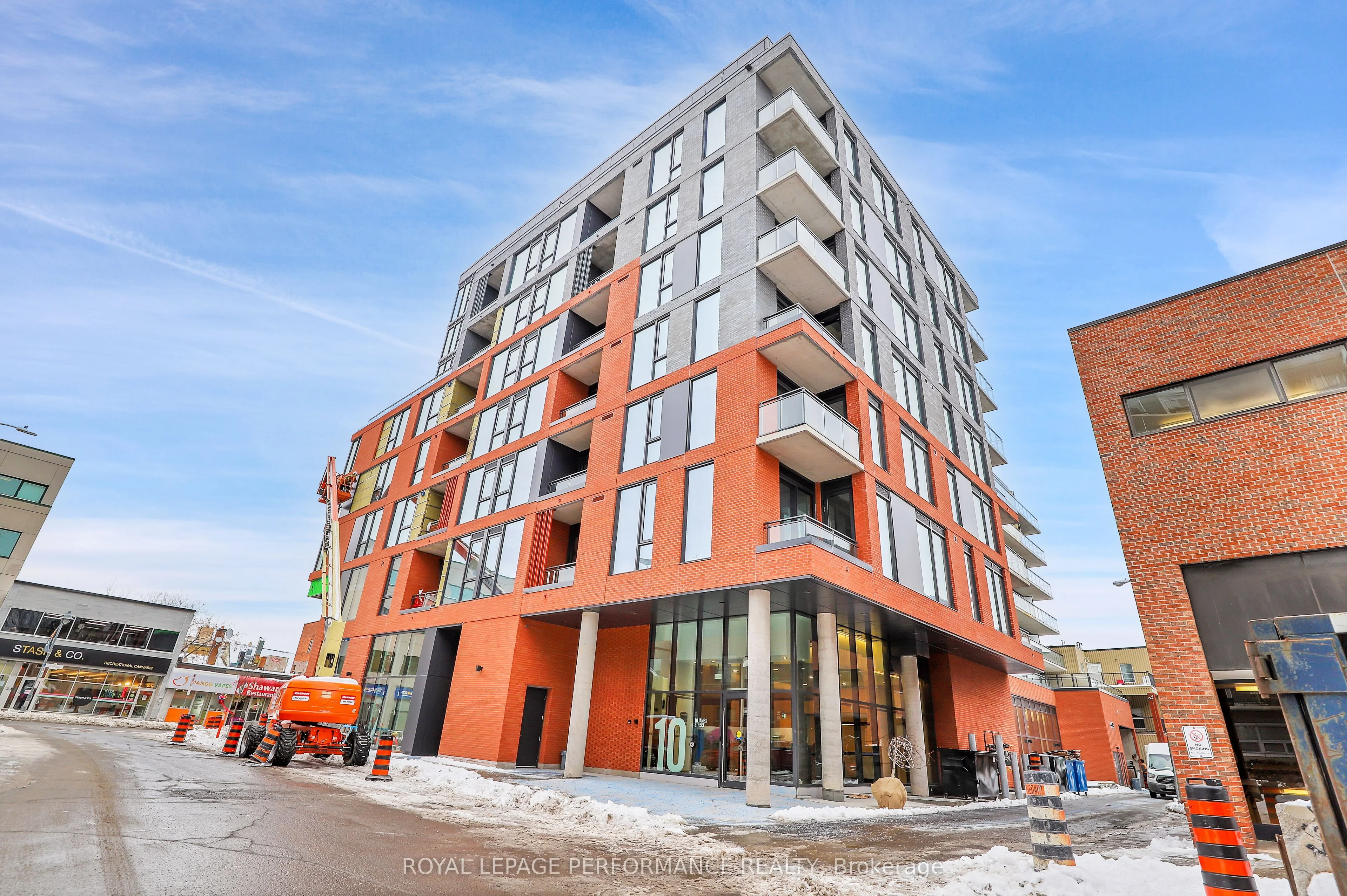 Condo Apartment in Ottawa Centre