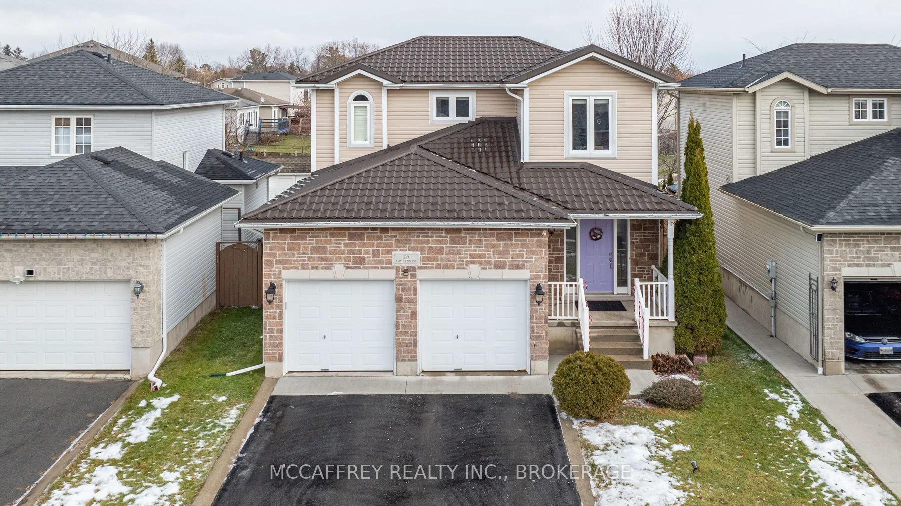 Detached in Loyalist