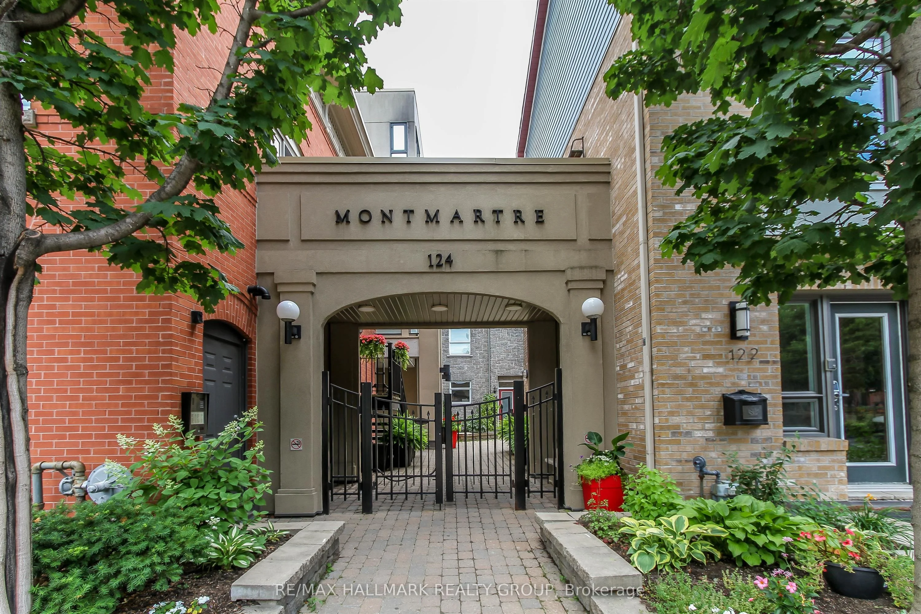 124 Guigues Avenue B307, Lower Town - Sandy Hill, On K1n 5h7