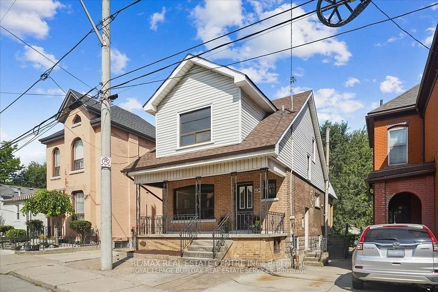 Detached in Hamilton