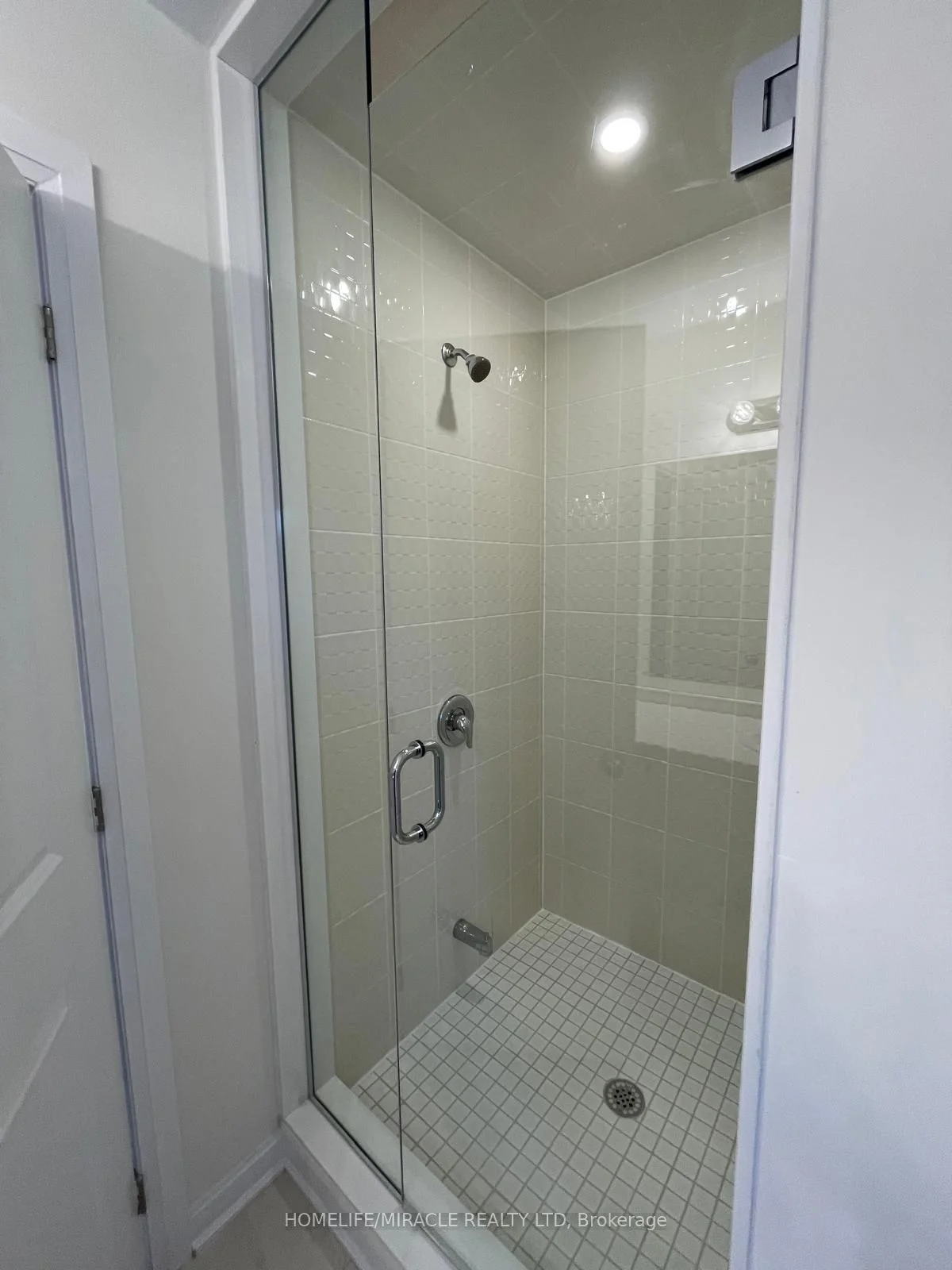 135 Gildersleeve Boulevard, Loyalist, ON K0H 1G0