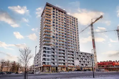 Condo Apartment in Carlington - Central Park