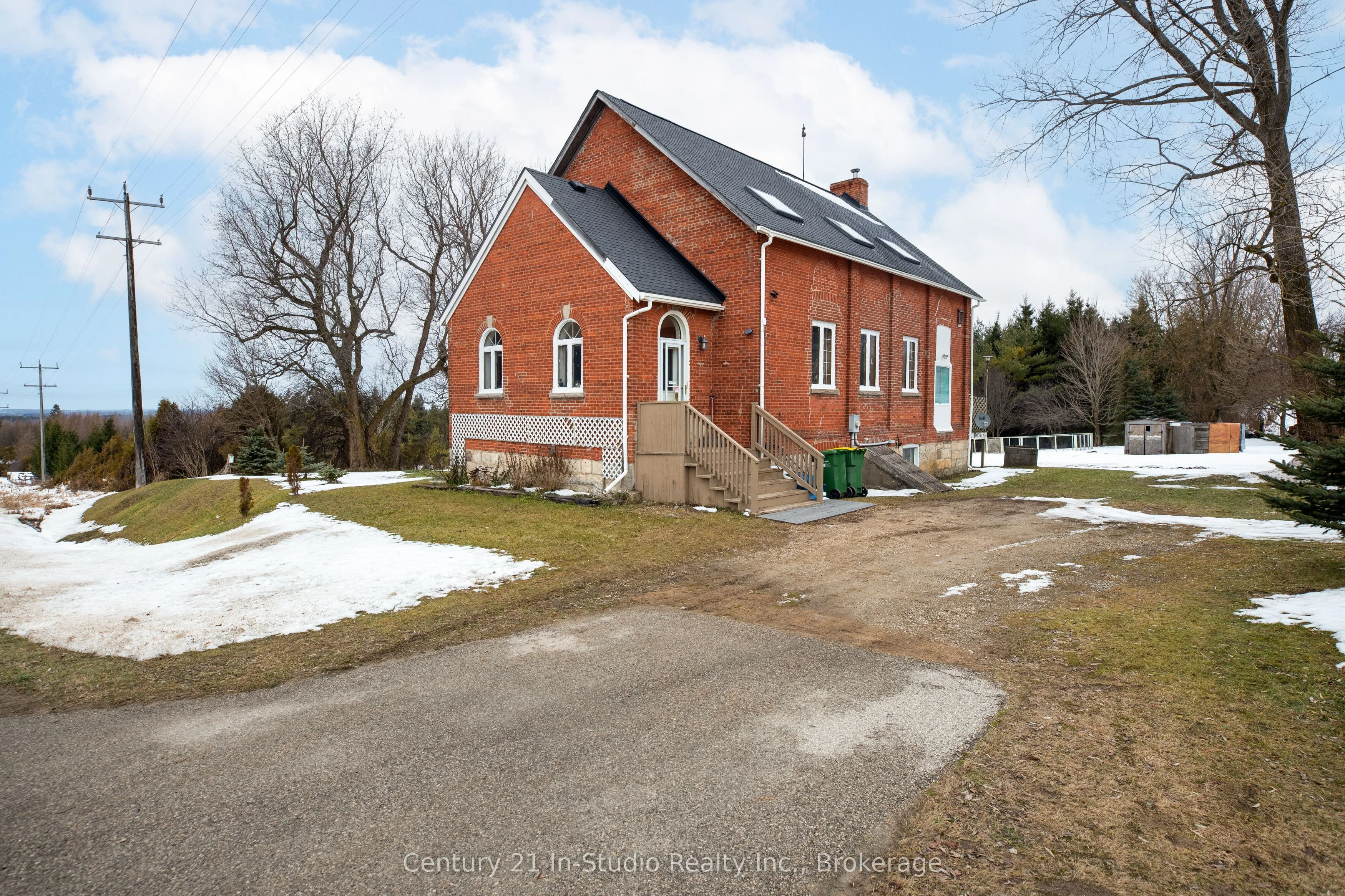 Detached in Grey Highlands