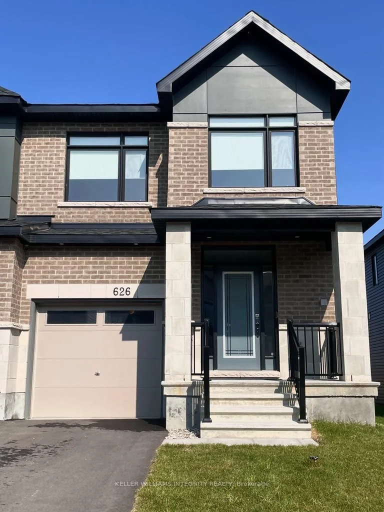 Att/Row/Townhouse in Leitrim