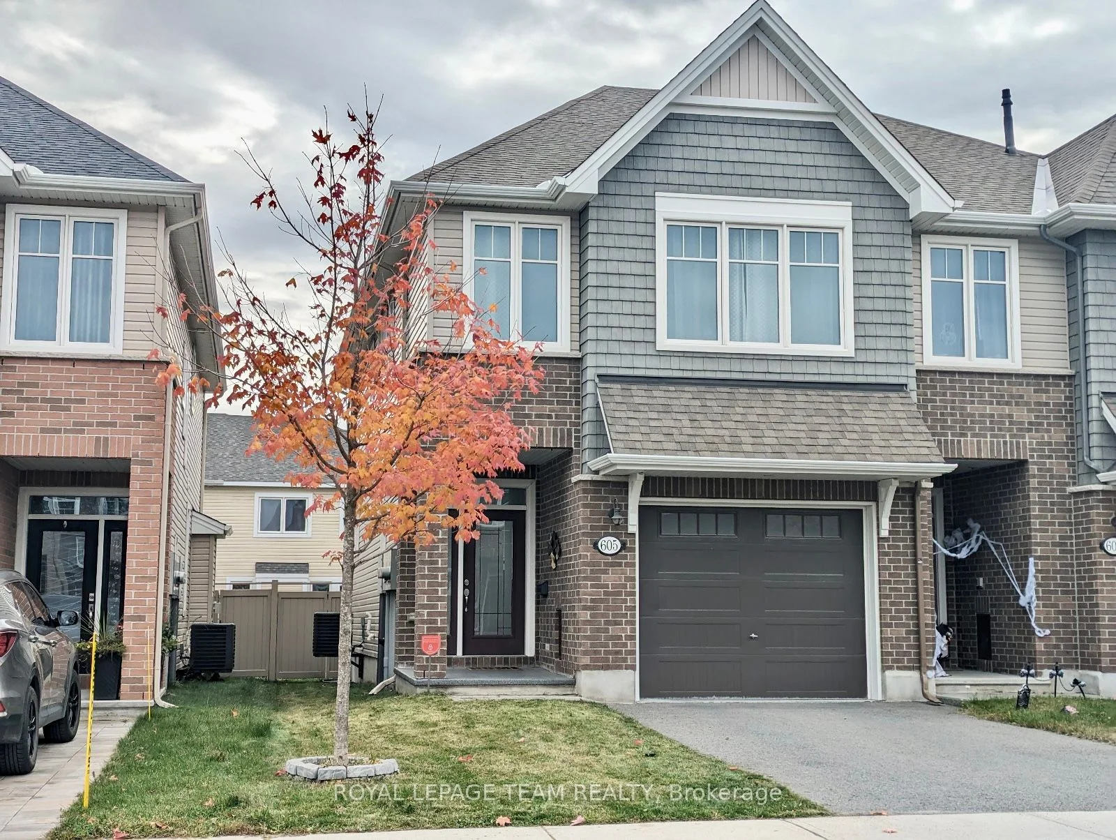 Att/Row/Townhouse in Barrhaven
