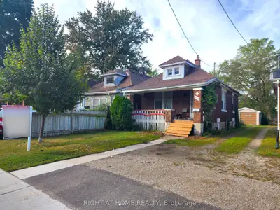 Detached in London East