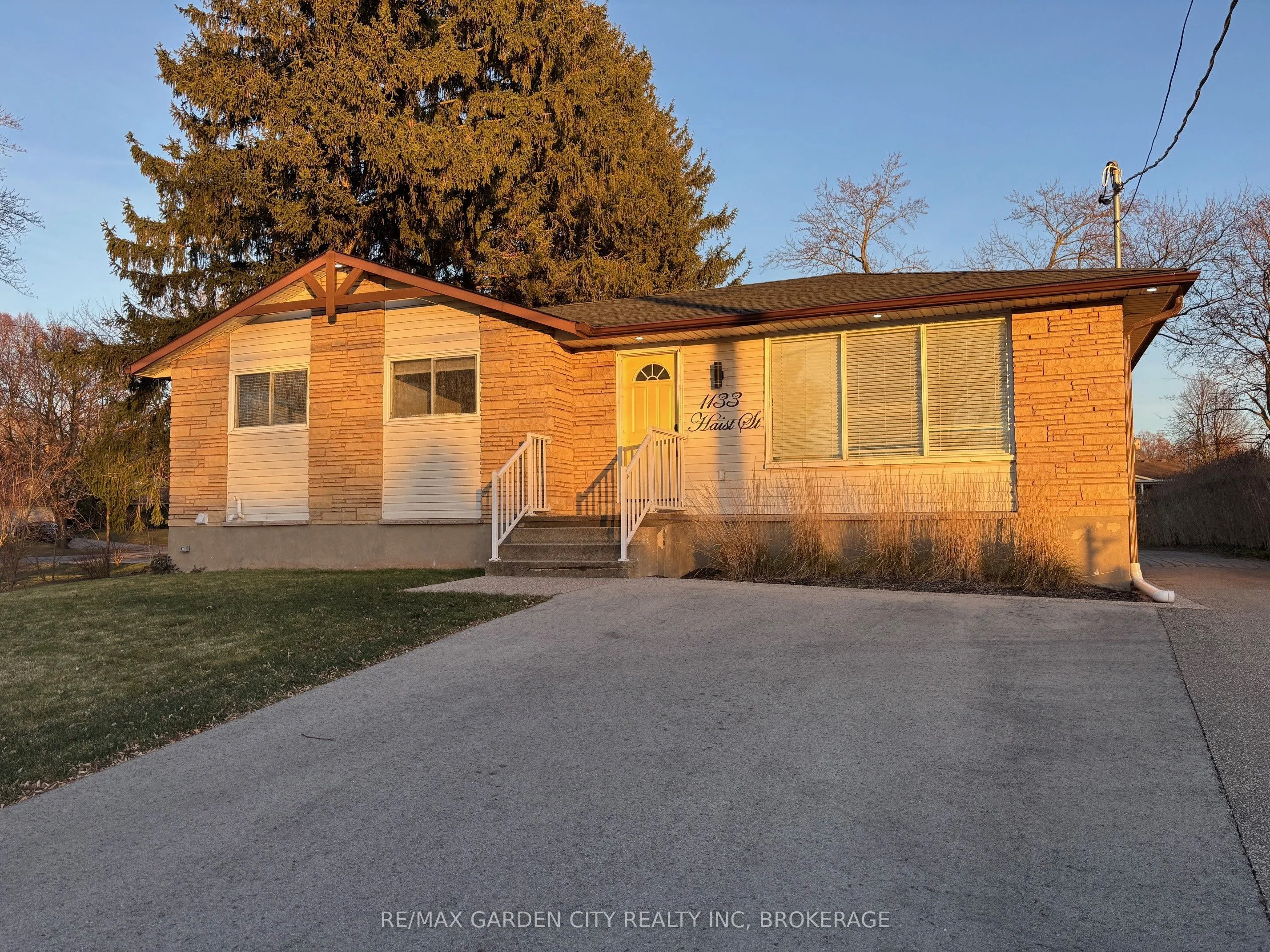 1133 Haist Street Main, Pelham, ON L3B 5N5