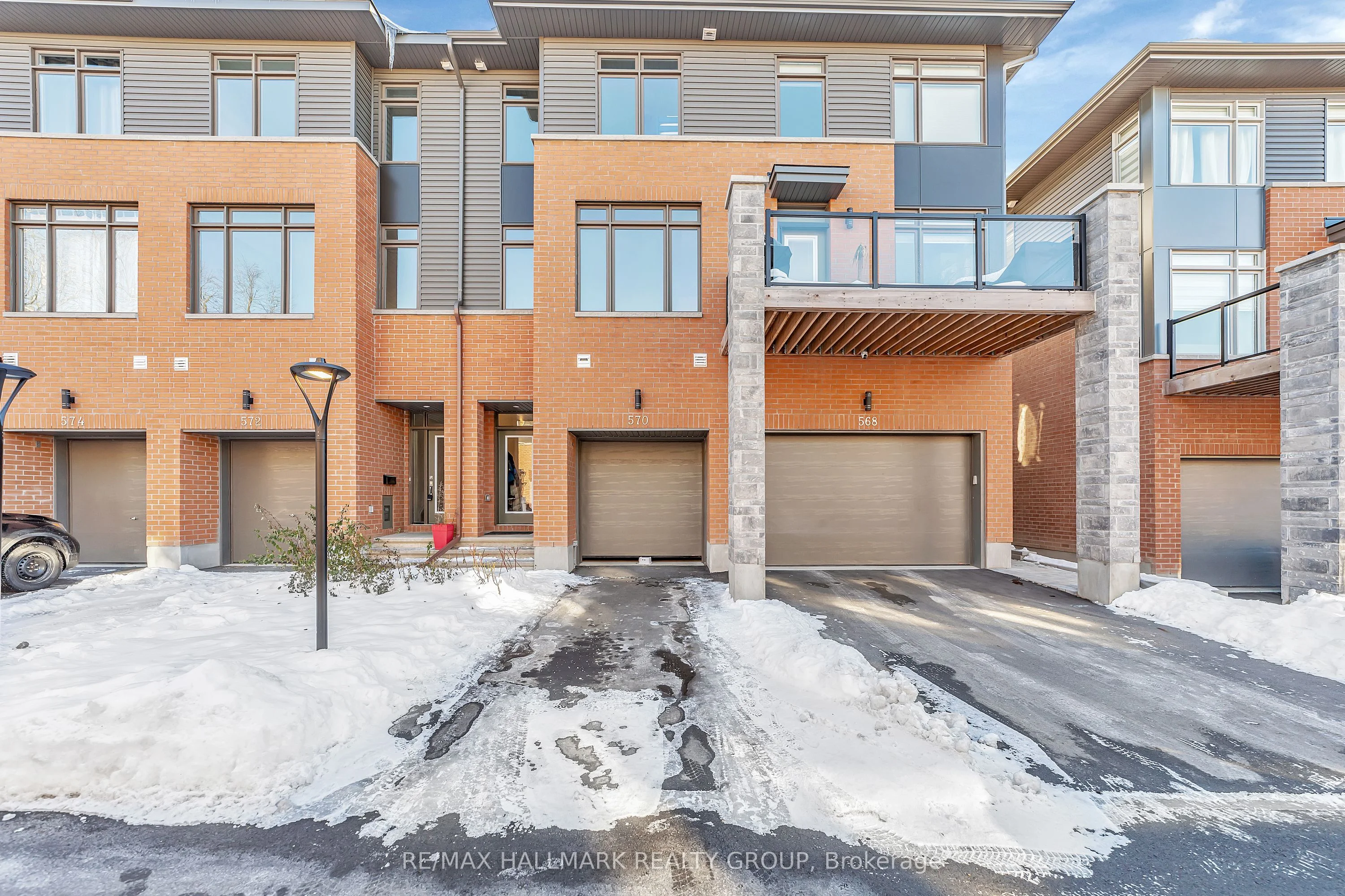 570 Halo, Orleans - Convent Glen And Area, On, K1c 0c7