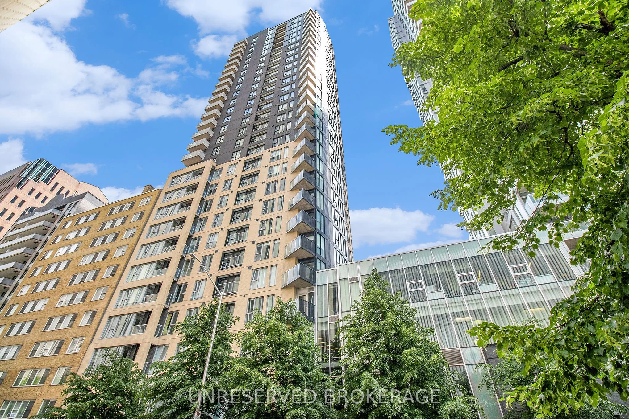 40 Nepean Street 303, Ottawa Centre, On K2p 0x5