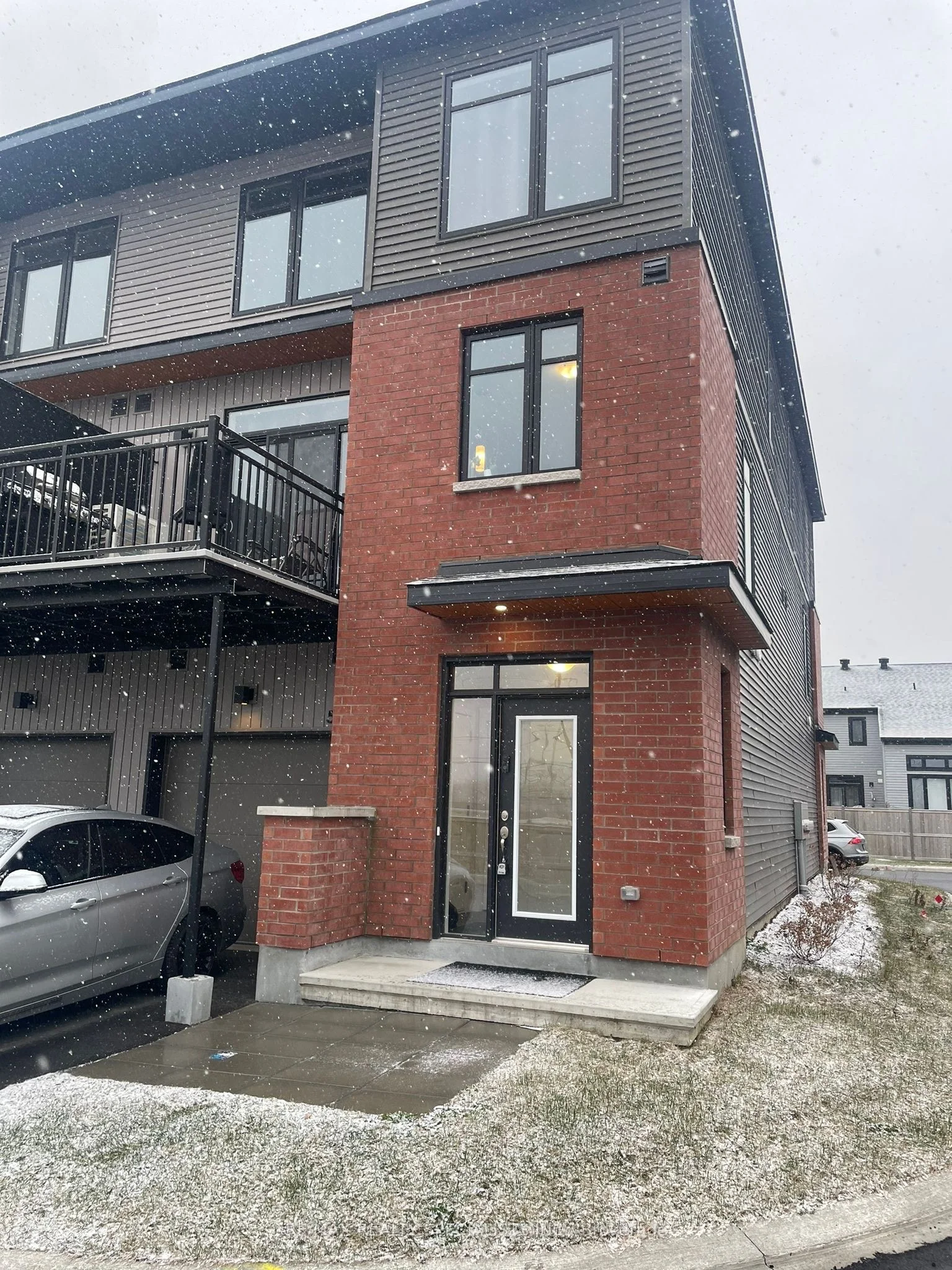 543 Lourmarin Private, Orleans - Cumberland And Area, On, K4a 5m2