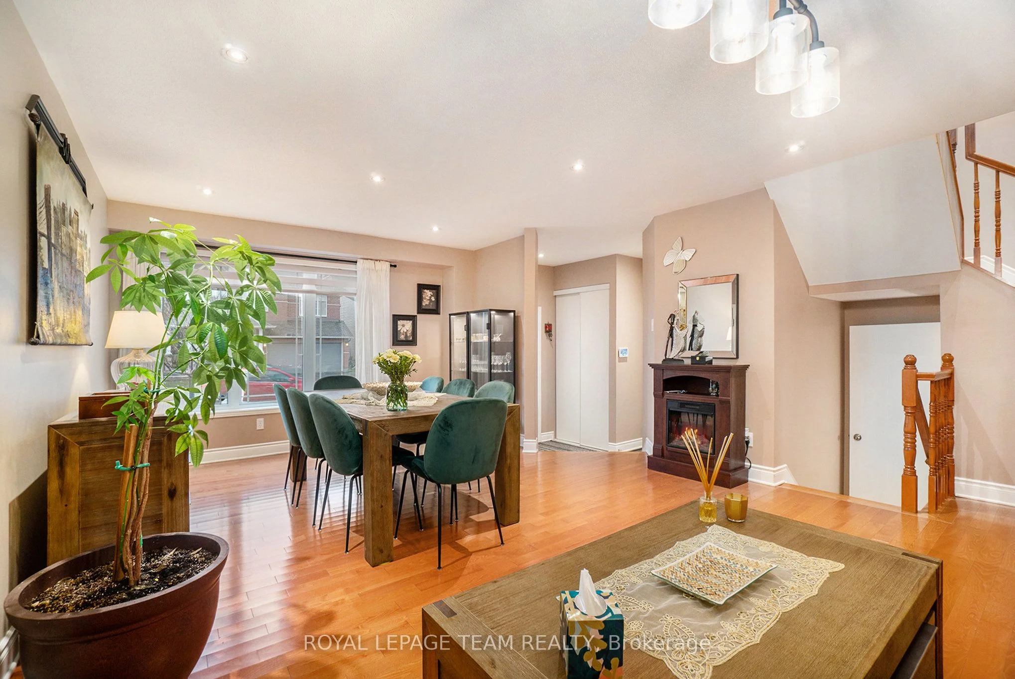 512 Clarington Avenue, Orleans - Cumberland and Area, ON K4A 0A3