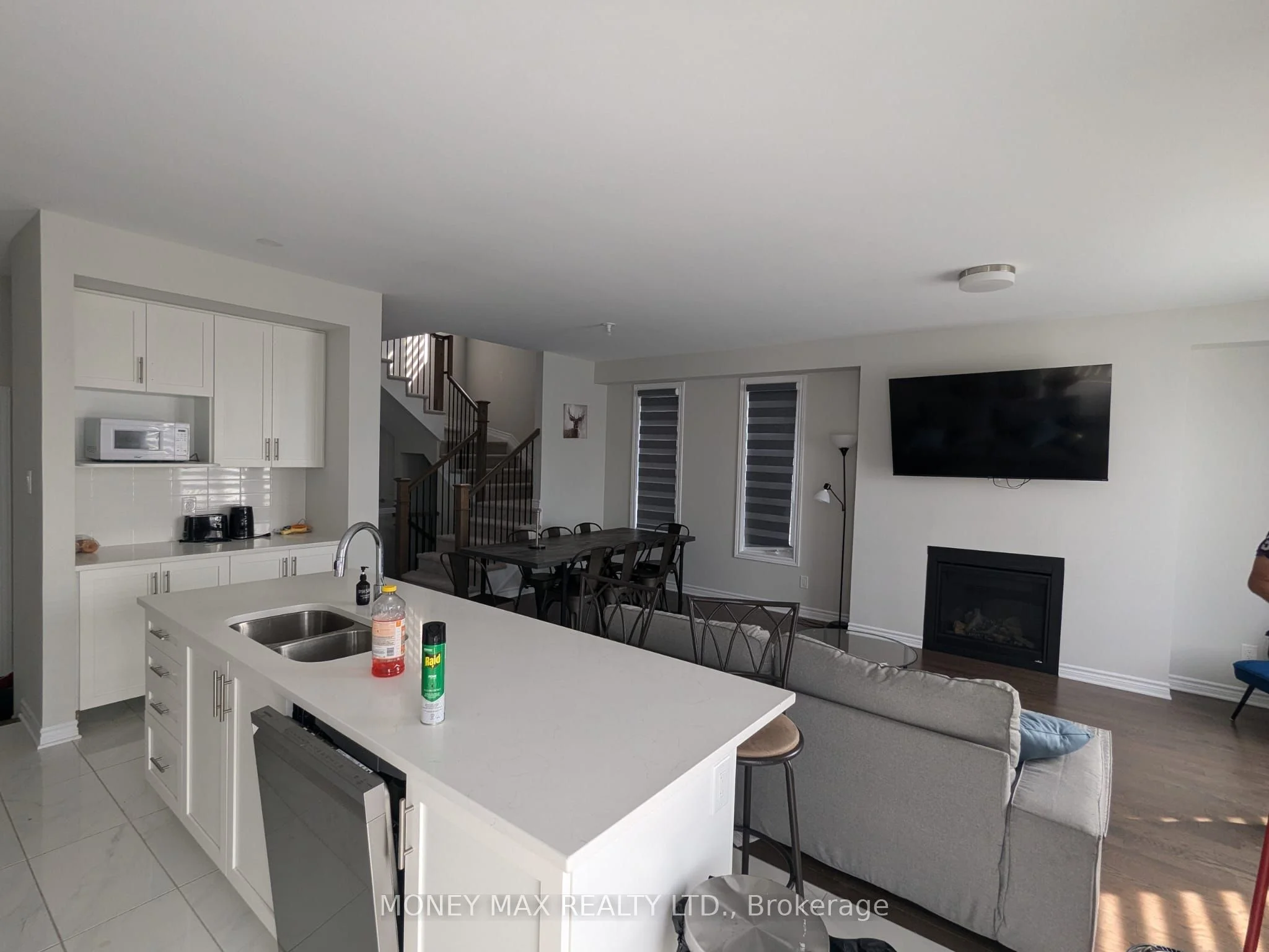 242 Rue De Beaugency Street, Orleans - Convent Glen and Area, ON K1W 0T2