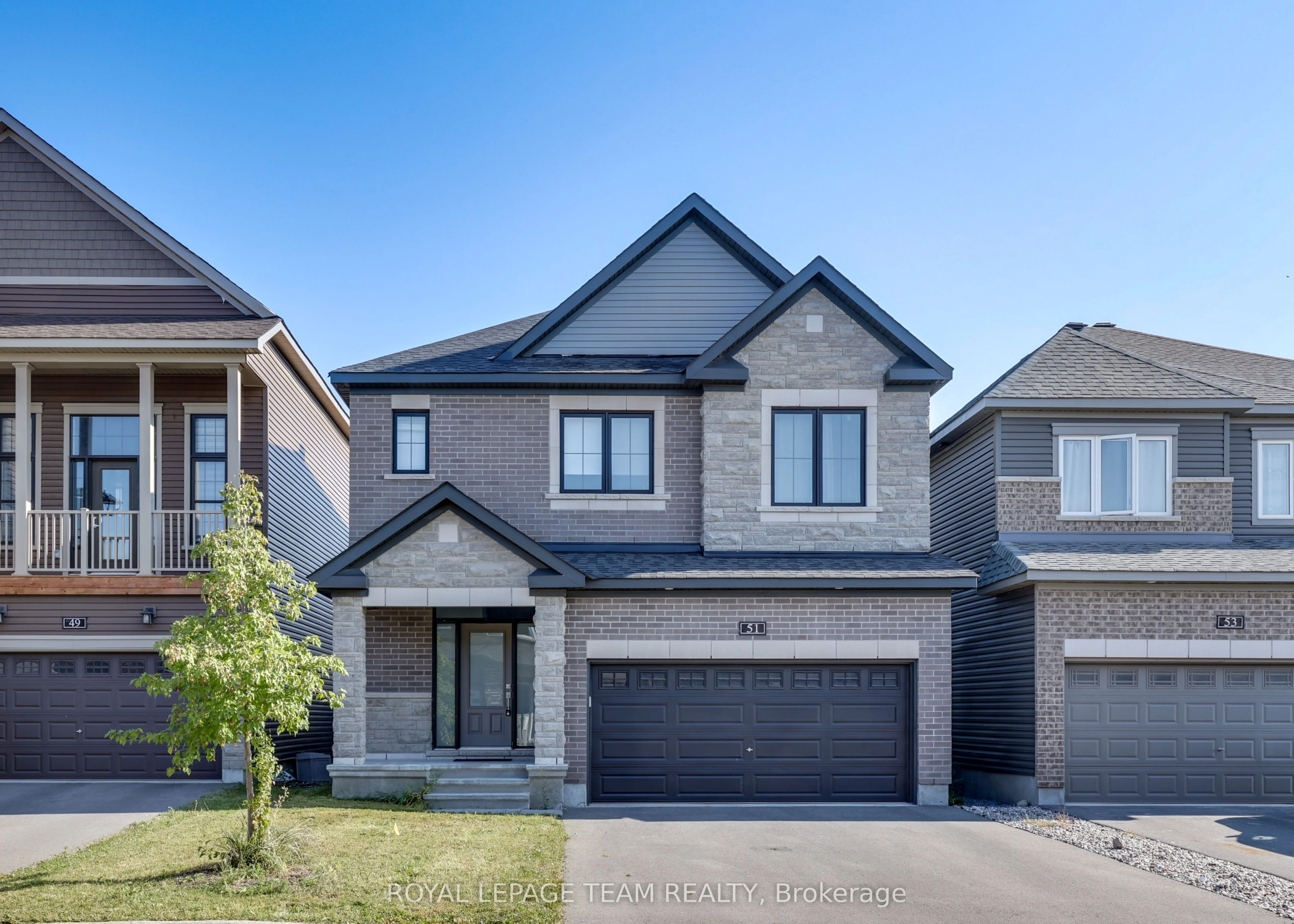 51 Eramosa Crescent, Kanata, On K2t 0r3