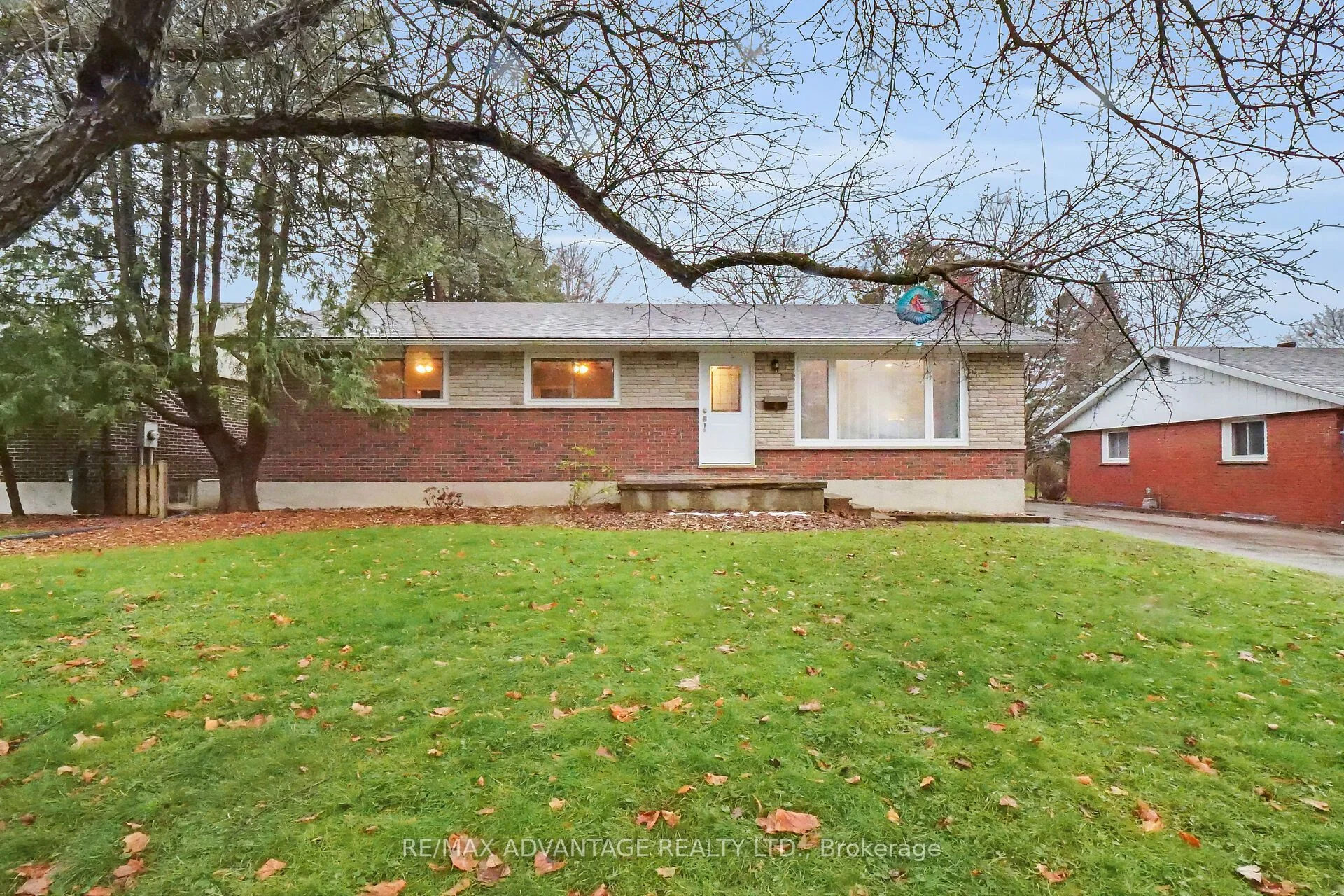 Detached in Ingersoll