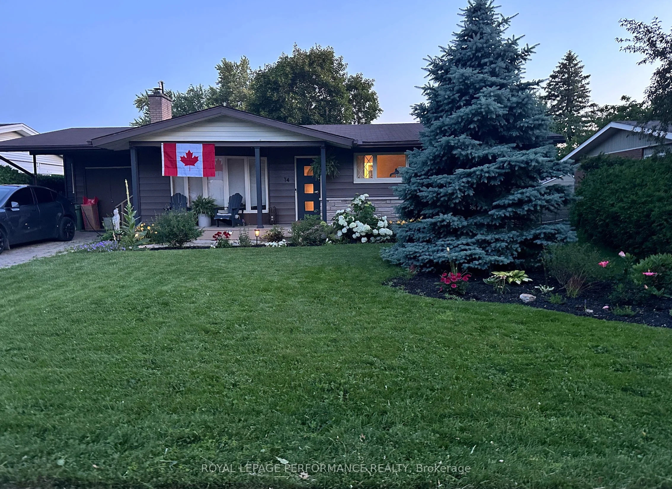 14 Stillwater Drive, Crystal Bay - Rocky Point - Bayshore, On K2h 5k2
