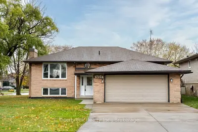 Detached in Tecumseh