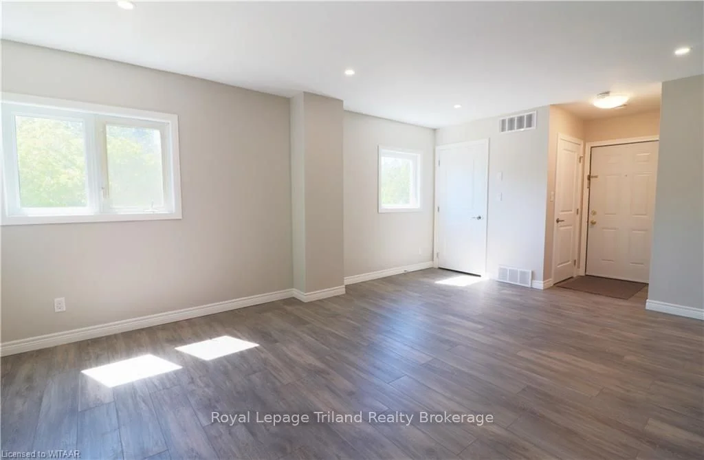 Condo Apartment in South-West Oxford