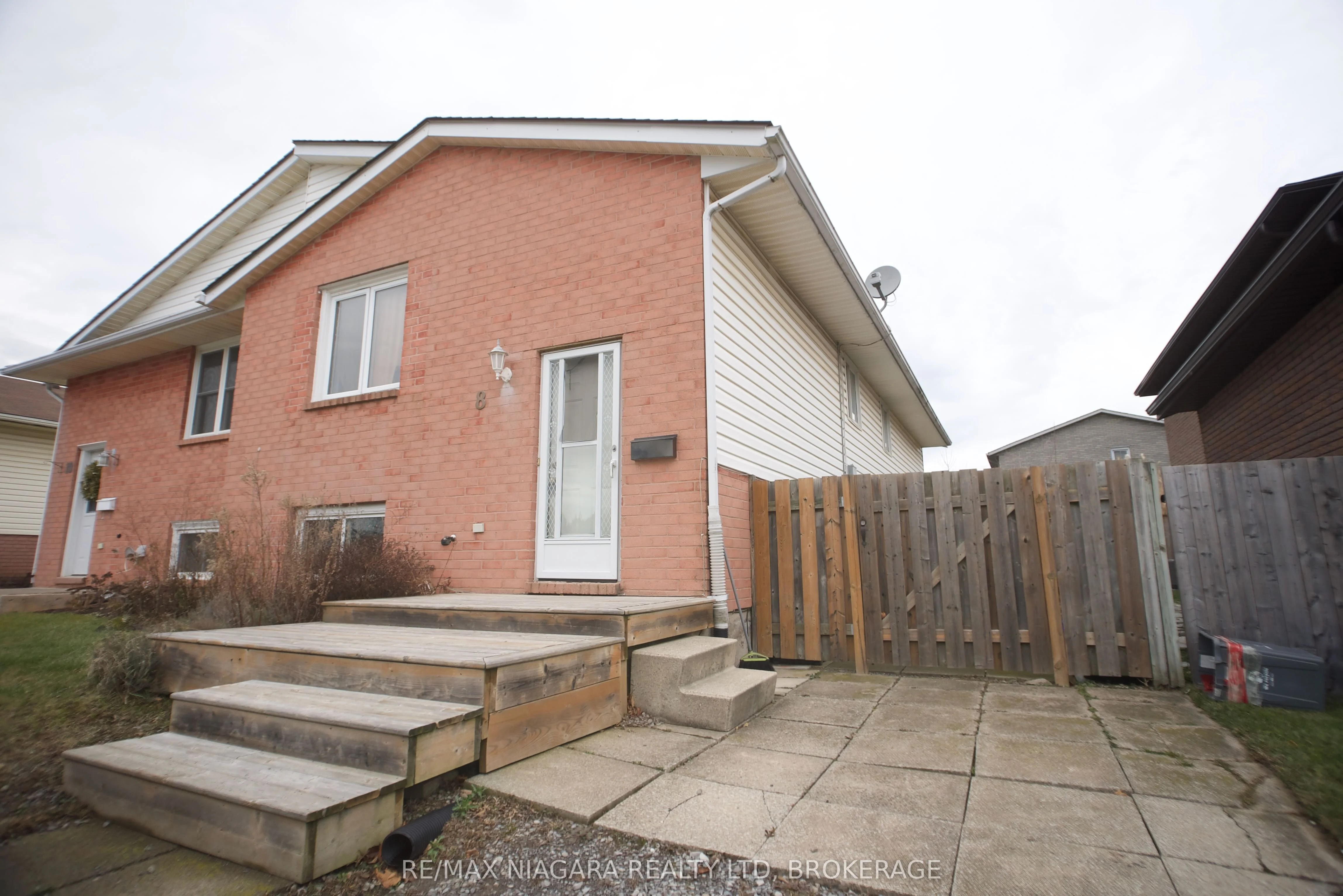 Lower Level in Welland