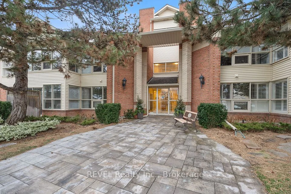 244 Lakeshore Road 303, St. Catharines, ON L2M 1R6