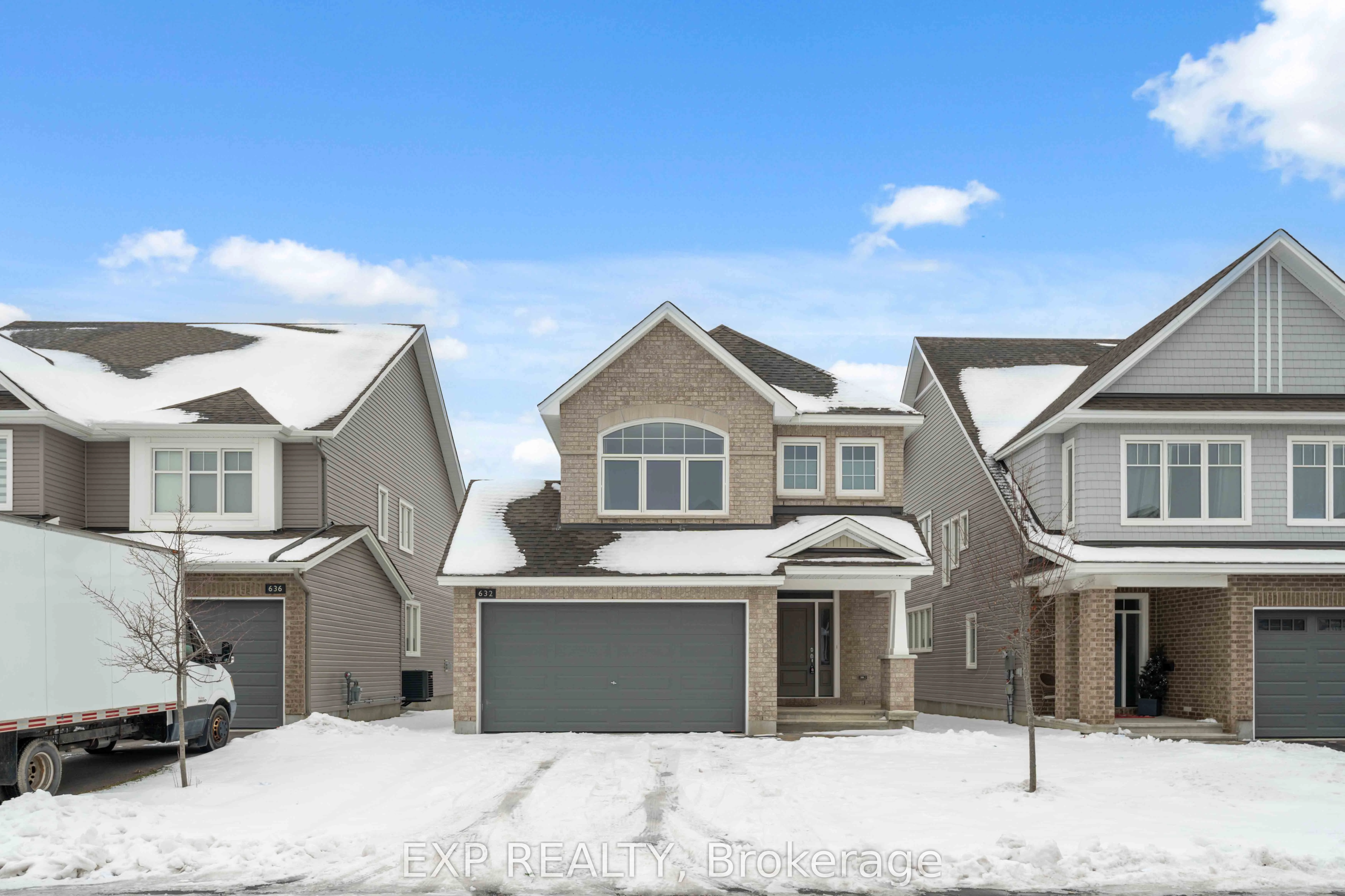 Detached in Blossom Park - Airport and Area