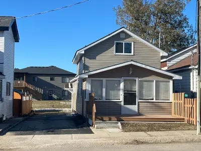 Detached in South Bruce Peninsula