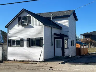 Detached in South Bruce Peninsula