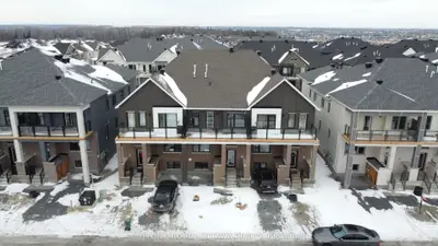 Att/Row/Townhouse in Barrhaven