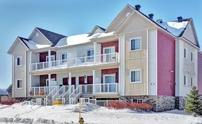Condo Apartment in Kanata