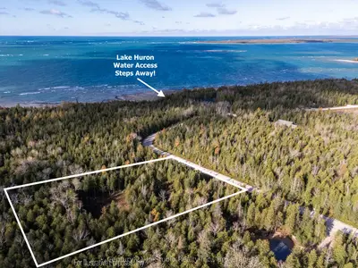 17 Fowlie Road, Northern Bruce Peninsula, On N0h 1w0