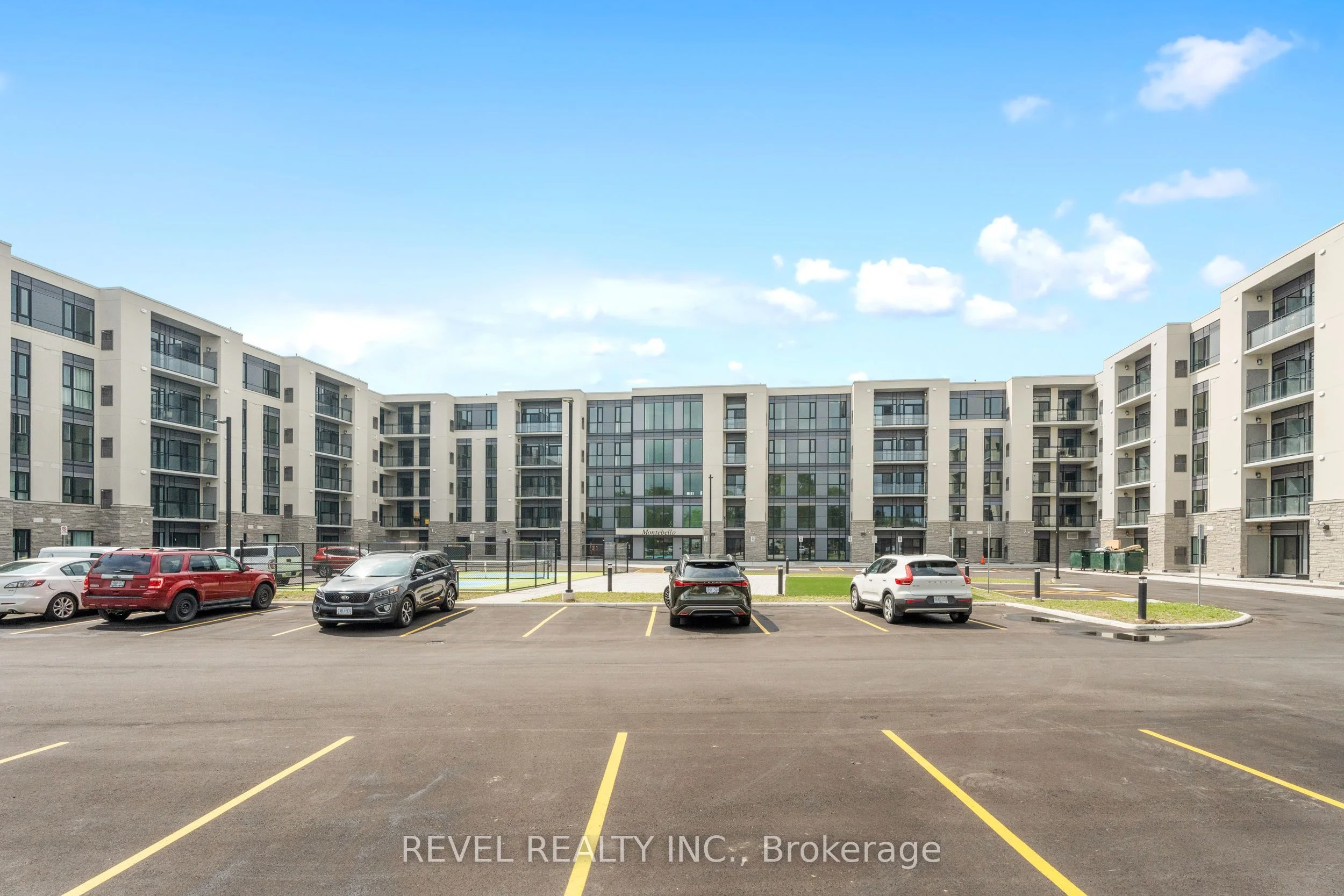 Condo Apartment in St. Catharines