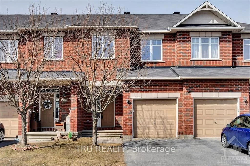 Att/Row/Townhouse in Barrhaven