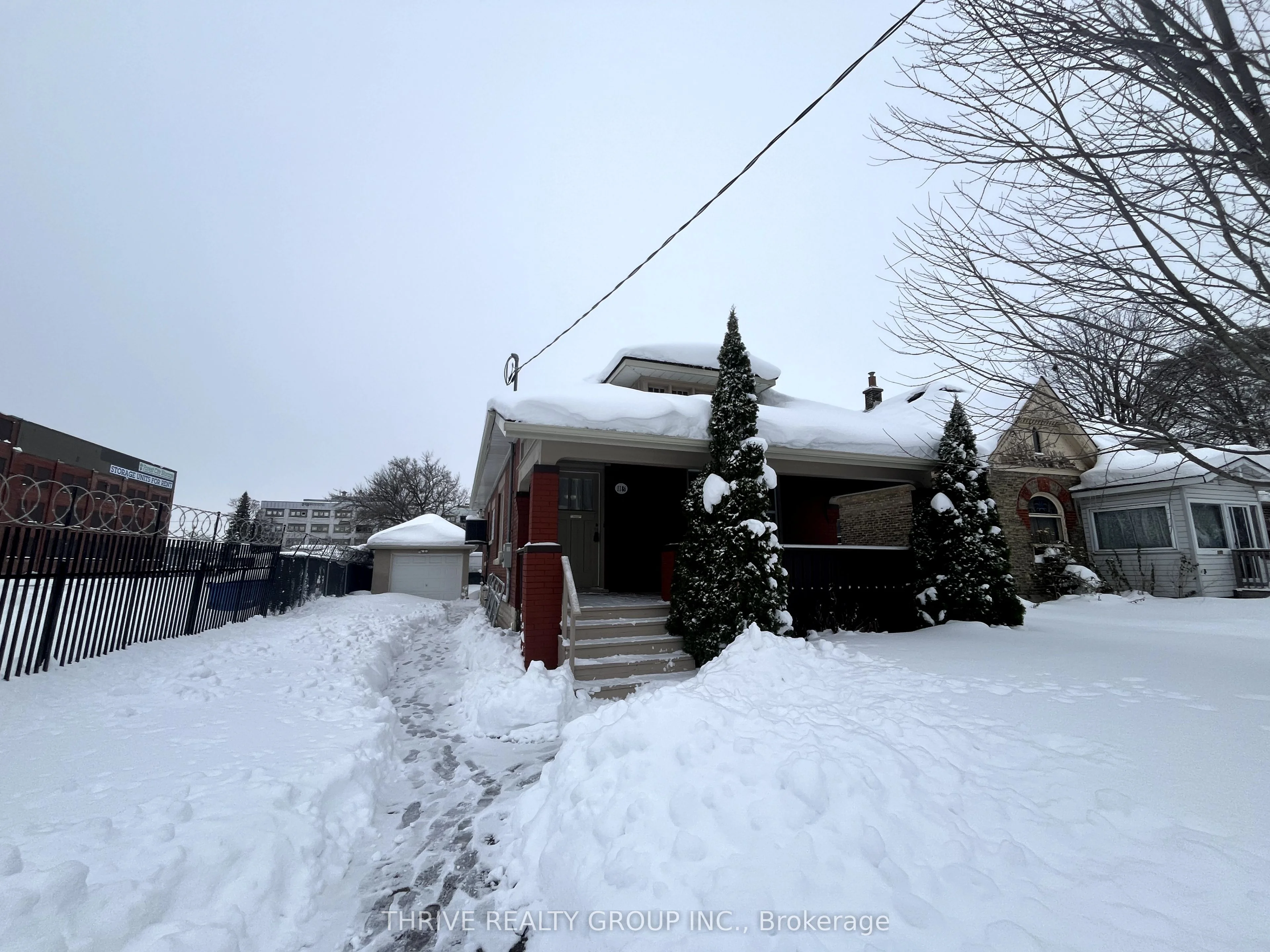 1186 King Street 2, London East, On N5w 2y1