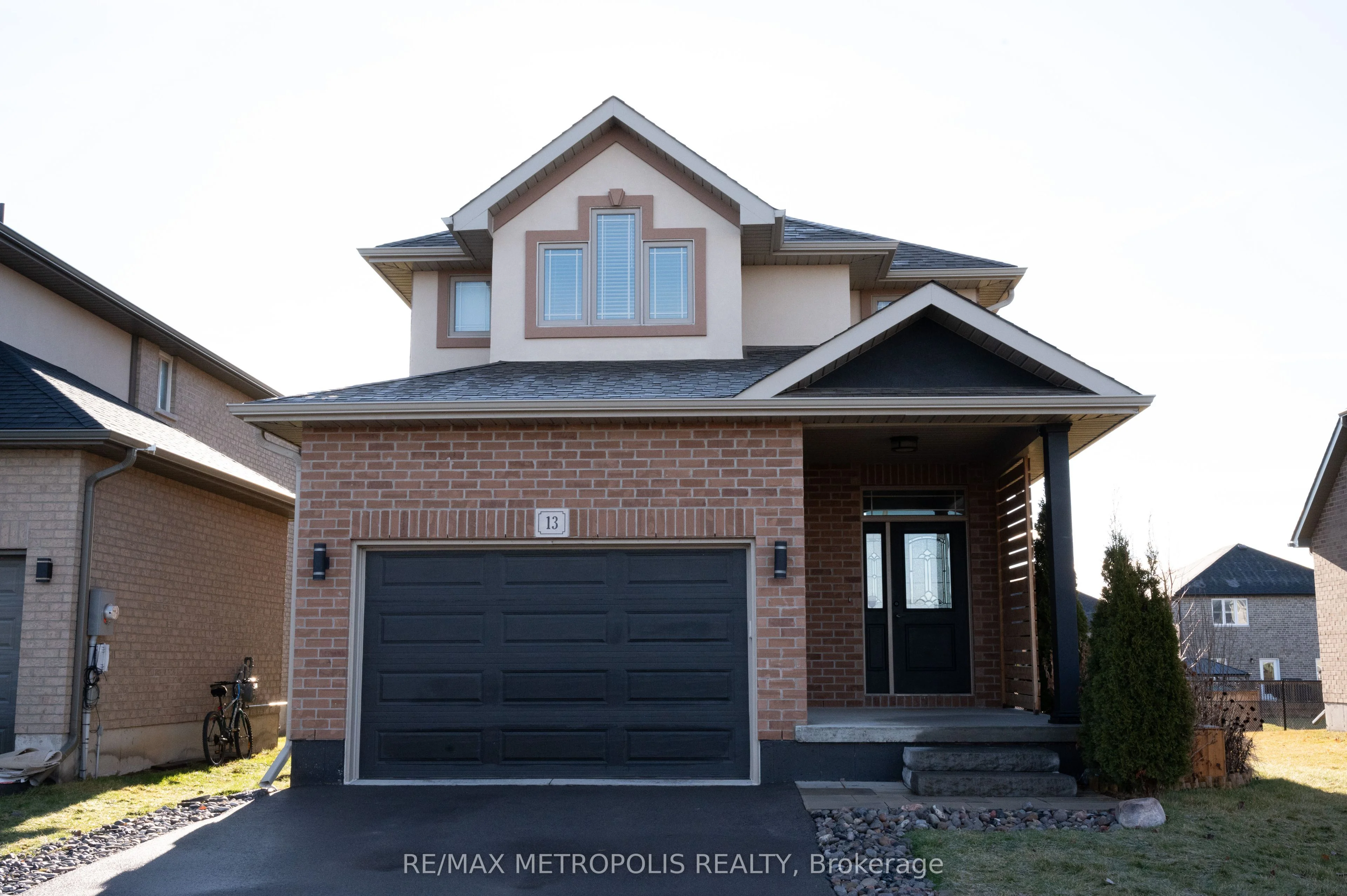 13 Cottonwood Drive, Belleville, On K8n 0j3