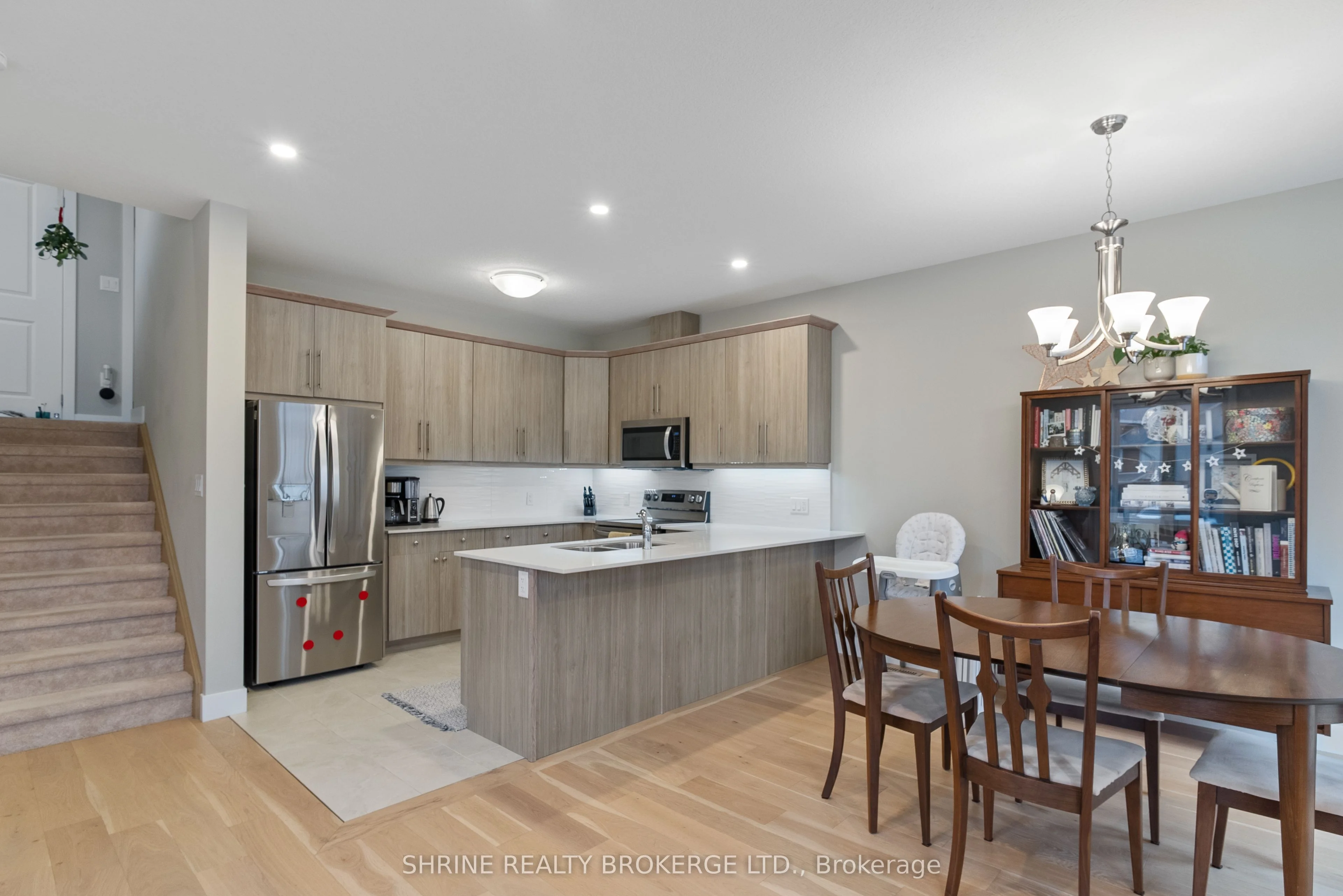 745 Chelton Road 2, London South, ON N6M 0J1