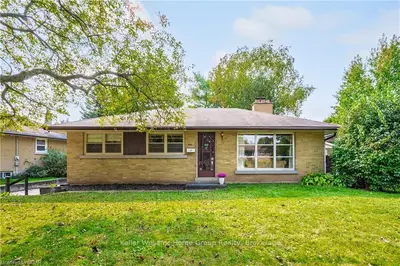 Detached in Guelph