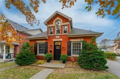 Detached in Guelph