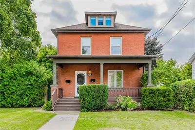 Detached in Cambridge